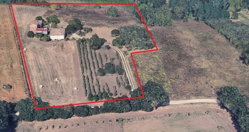 Soluzione indipendente con terreno (Benevento)