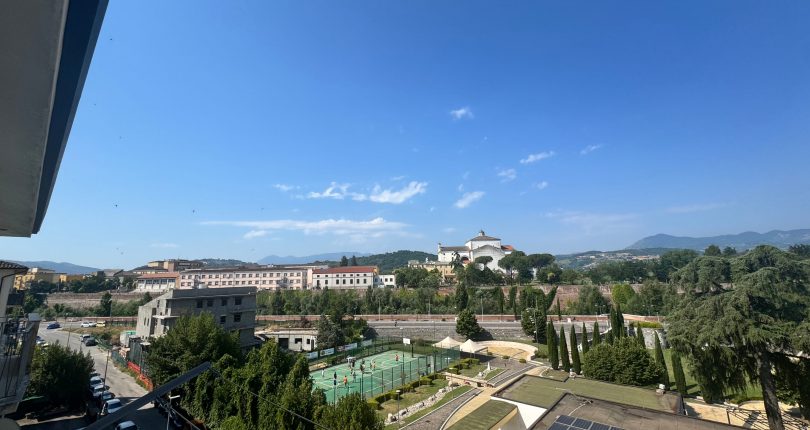 Appartamento zona Viale Principe di Napoli